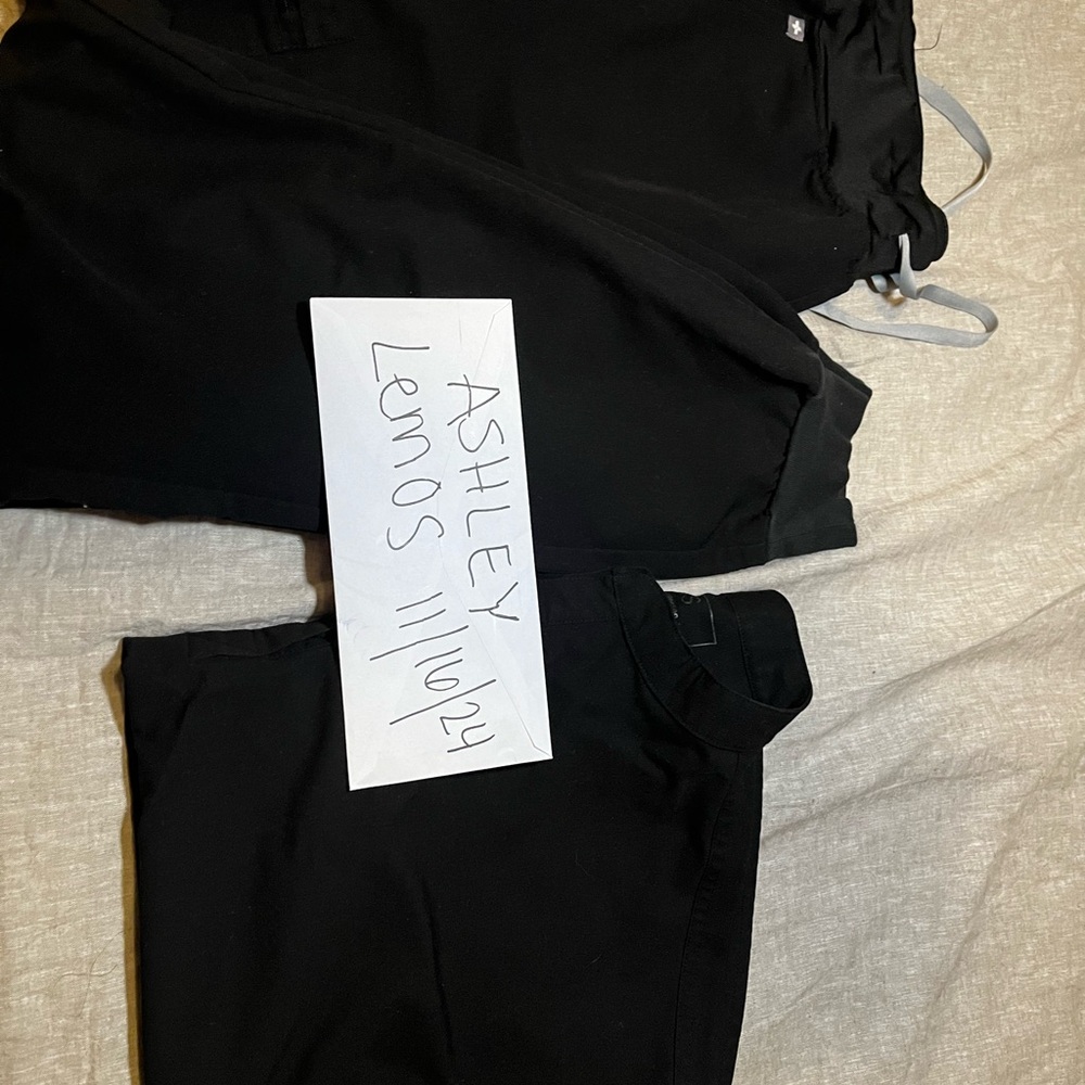 Black figs scrub set